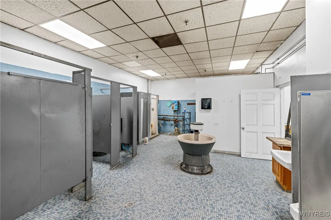 98 Bailey Avenue E, Buffalo, New York 14220, Buffalo, New York 14220, ,Commercial Sale,For Sale,98 Bailey Avenue E, Buffalo, New York 14220,0,B1637329
