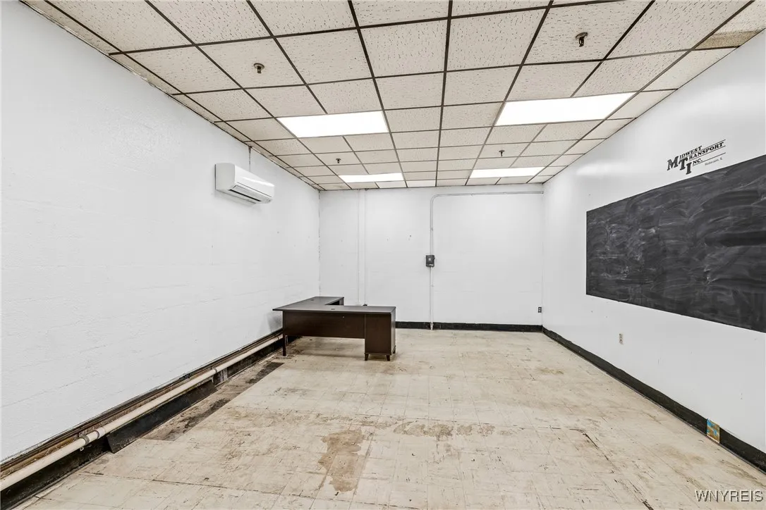 98 Bailey Avenue E, Buffalo, New York 14220, Buffalo, New York 14220, ,Commercial Sale,For Sale,98 Bailey Avenue E, Buffalo, New York 14220,0,B1637329