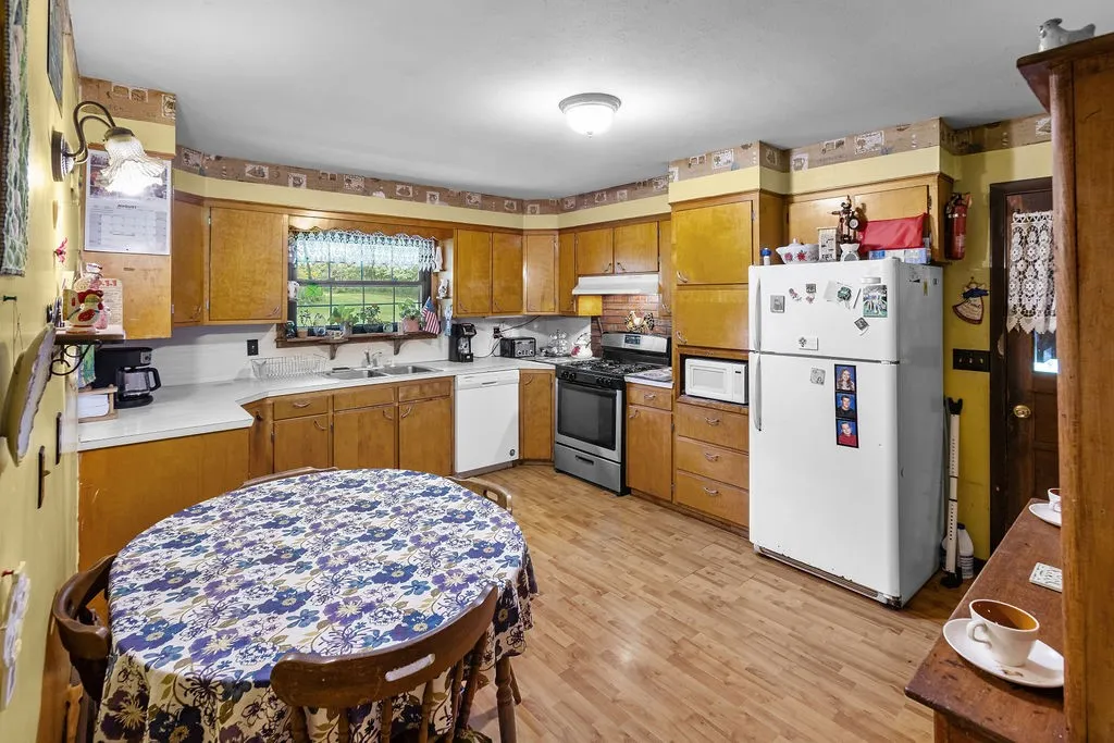 908 Poplar Hill Road 1, Sidney, New York 13849, Sidney, New York 13849, 3 Bedrooms Bedrooms, 9 Rooms Rooms,1 BathroomBathrooms,Residential,Closed,908 Poplar Hill Road 1, Sidney, New York 13849,0,R1637379