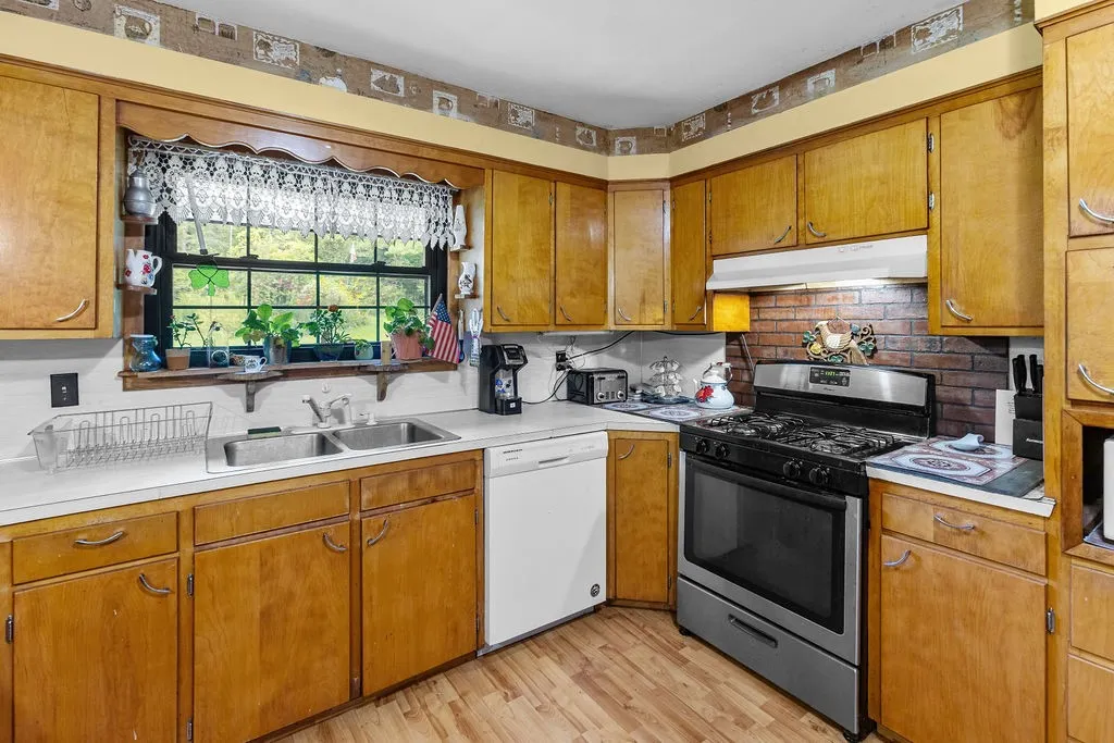 908 Poplar Hill Road 1, Sidney, New York 13849, Sidney, New York 13849, 3 Bedrooms Bedrooms, 9 Rooms Rooms,1 BathroomBathrooms,Residential,Closed,908 Poplar Hill Road 1, Sidney, New York 13849,0,R1637379