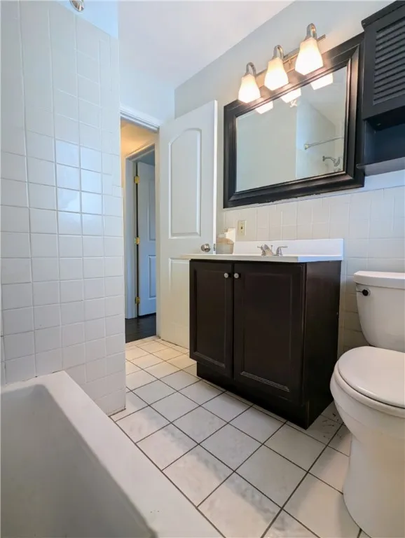 81 Cynthia Lane, Rochester, New York 14621, Rochester, New York 14621, 2 Bedrooms Bedrooms, 4 Rooms Rooms,1 BathroomBathrooms,Residential,Closed,81 Cynthia Lane, Rochester, New York 14621,0,R1637391