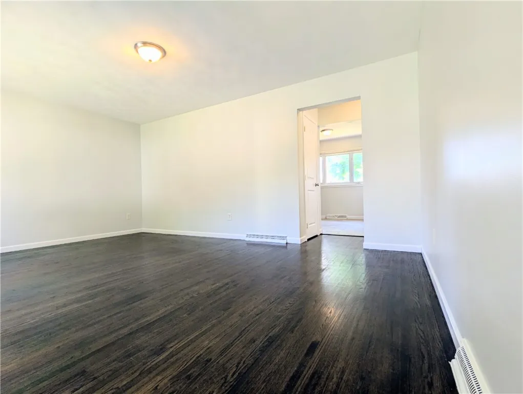 81 Cynthia Lane, Rochester, New York 14621, Rochester, New York 14621, 2 Bedrooms Bedrooms, 4 Rooms Rooms,1 BathroomBathrooms,Residential,Closed,81 Cynthia Lane, Rochester, New York 14621,0,R1637391