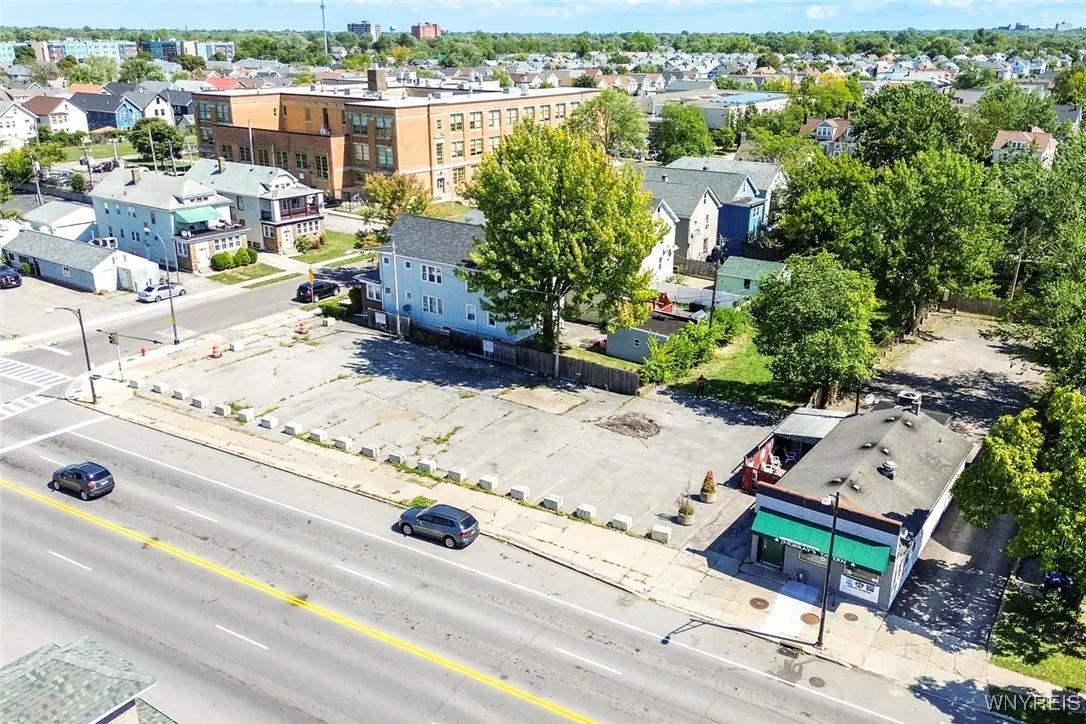 2455 Delaware Avenue, Buffalo, New York 14216, Buffalo, New York 14216, ,Commercial Sale,For Sale,2455 Delaware Avenue, Buffalo, New York 14216,0,B1637204