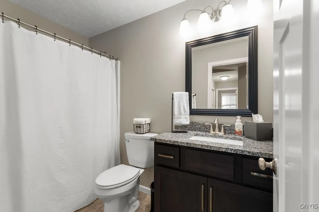 8073 Forest Ridge Lane, Lysander, New York 13027, Lysander, New York 13027, 2 Bedrooms Bedrooms, 8 Rooms Rooms,2 BathroomsBathrooms,Residential,Closed,8073 Forest Ridge Lane, Lysander, New York 13027,0,S1636743