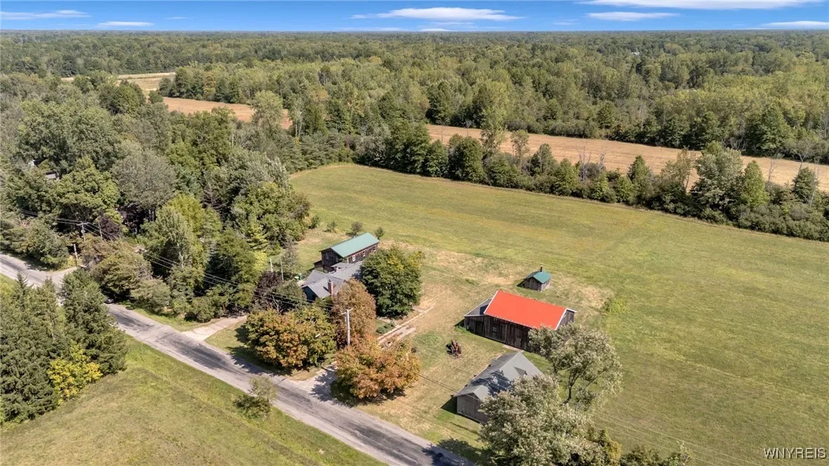 7745 Westphalinger Road, Clarence, New York 14051, Clarence, New York 14051, 4 Bedrooms Bedrooms, 13 Rooms Rooms,2 BathroomsBathrooms,Residential,Closed,7745 Westphalinger Road, Clarence, New York 14051,0,B1637402