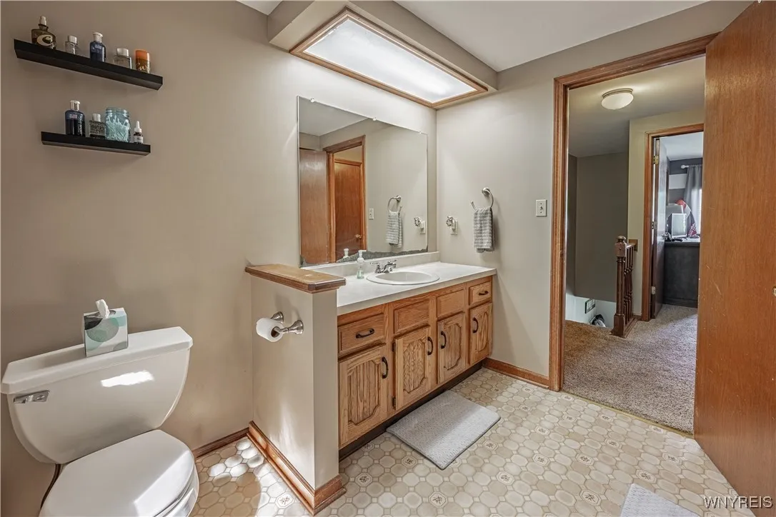 959 Castlebar Drive, North Tonawanda, New York 141, North Tonawanda, New York 14120, 3 Bedrooms Bedrooms, 9 Rooms Rooms,1 BathroomBathrooms,Residential,Closed,959 Castlebar Drive, North Tonawanda, New York 141,0,B1634988