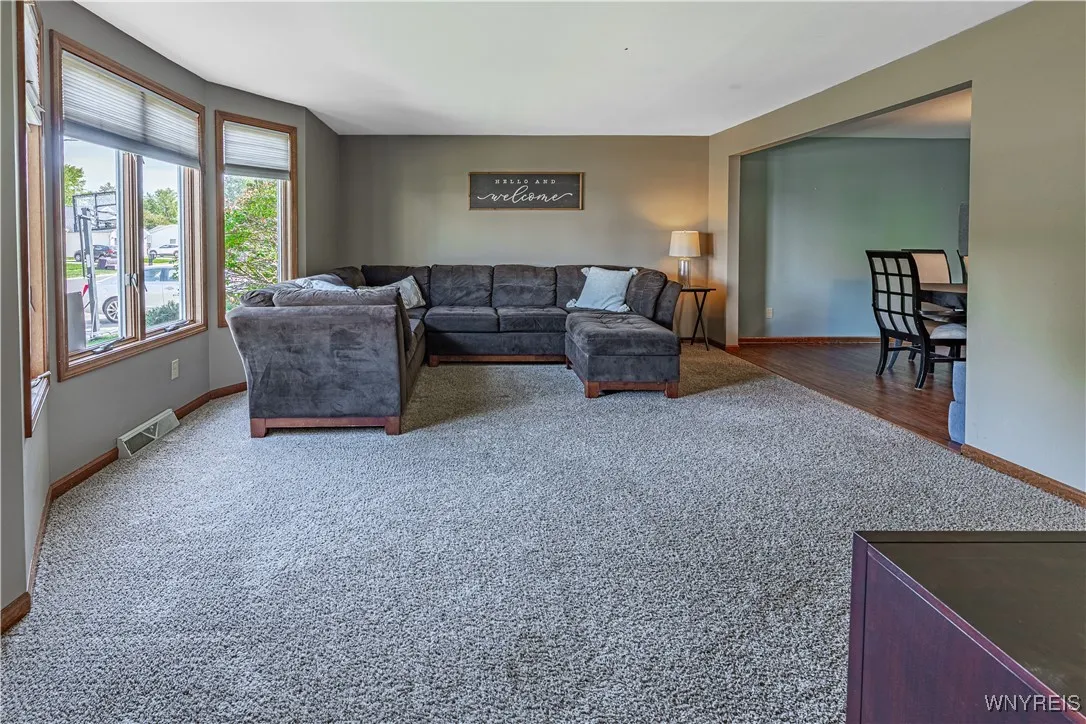 959 Castlebar Drive, North Tonawanda, New York 141, North Tonawanda, New York 14120, 3 Bedrooms Bedrooms, 9 Rooms Rooms,1 BathroomBathrooms,Residential,Closed,959 Castlebar Drive, North Tonawanda, New York 141,0,B1634988