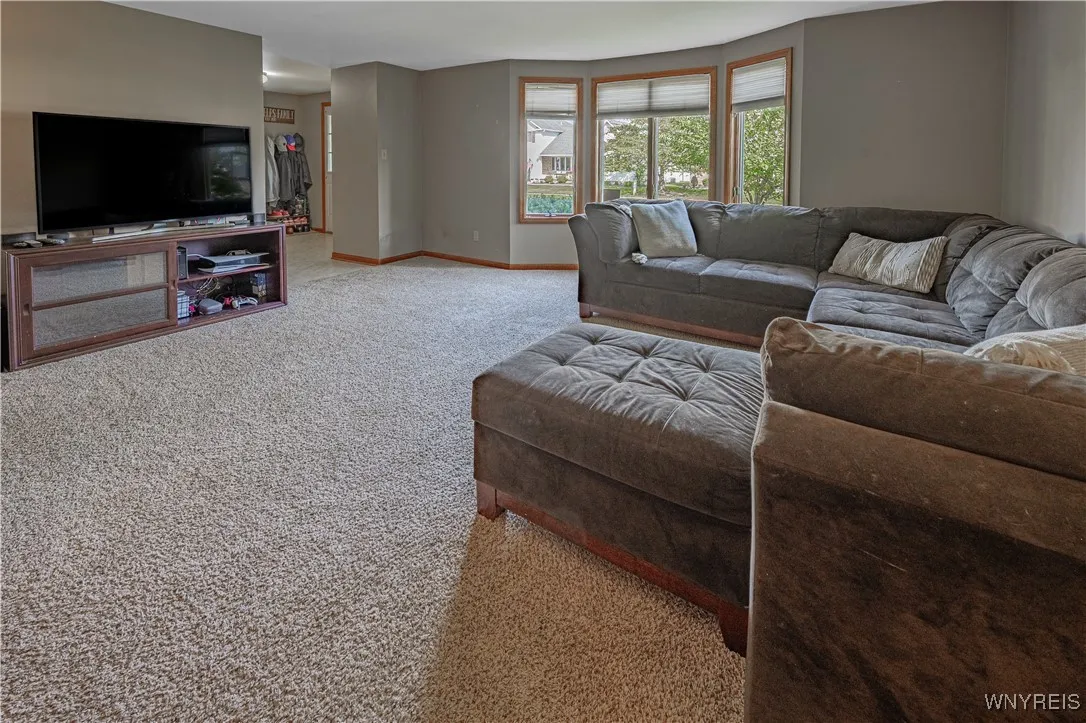 959 Castlebar Drive, North Tonawanda, New York 141, North Tonawanda, New York 14120, 3 Bedrooms Bedrooms, 9 Rooms Rooms,1 BathroomBathrooms,Residential,Closed,959 Castlebar Drive, North Tonawanda, New York 141,0,B1634988