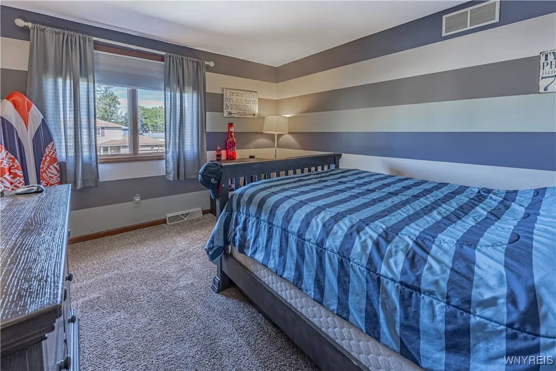 959 Castlebar Drive, North Tonawanda, New York 141, North Tonawanda, New York 14120, 3 Bedrooms Bedrooms, 9 Rooms Rooms,1 BathroomBathrooms,Residential,Closed,959 Castlebar Drive, North Tonawanda, New York 141,0,B1634988