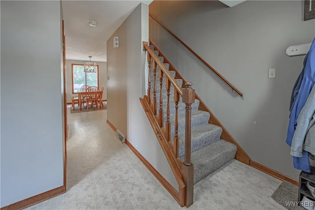 959 Castlebar Drive, North Tonawanda, New York 141, North Tonawanda, New York 14120, 3 Bedrooms Bedrooms, 9 Rooms Rooms,1 BathroomBathrooms,Residential,Closed,959 Castlebar Drive, North Tonawanda, New York 141,0,B1634988