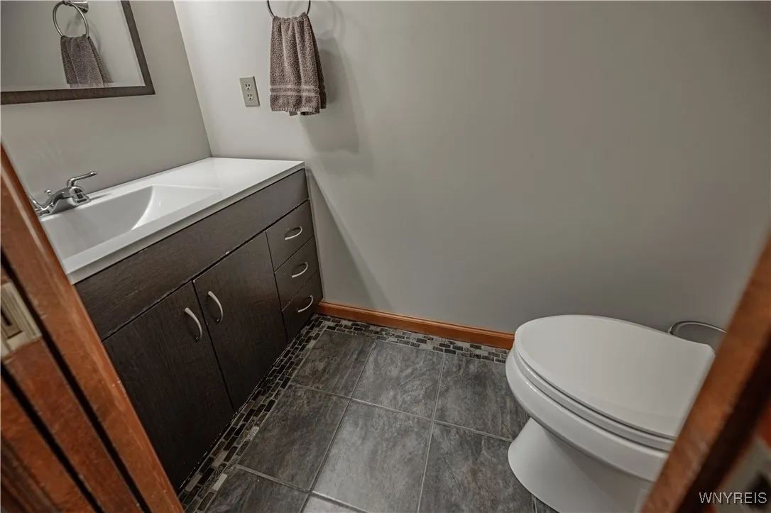 959 Castlebar Drive, North Tonawanda, New York 141, North Tonawanda, New York 14120, 3 Bedrooms Bedrooms, 9 Rooms Rooms,1 BathroomBathrooms,Residential,Closed,959 Castlebar Drive, North Tonawanda, New York 141,0,B1634988