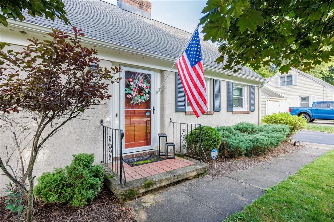 10 Highland Drive, Penfield, New York 14526, Penfield, New York 14526, 3 Bedrooms Bedrooms, 8 Rooms Rooms,2 BathroomsBathrooms,Residential,Closed,10 Highland Drive, Penfield, New York 14526,0,R1637087