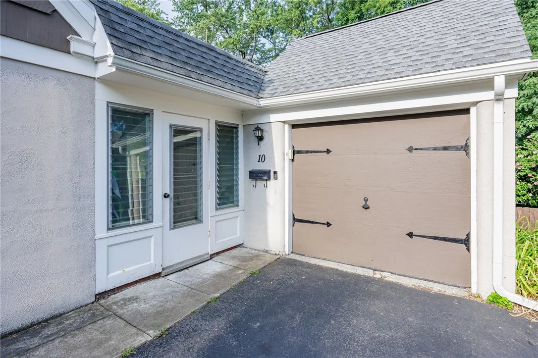 10 Highland Drive, Penfield, New York 14526, Penfield, New York 14526, 3 Bedrooms Bedrooms, 8 Rooms Rooms,2 BathroomsBathrooms,Residential,Closed,10 Highland Drive, Penfield, New York 14526,0,R1637087