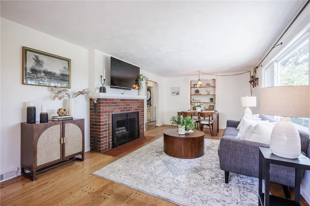 10 Highland Drive, Penfield, New York 14526, Penfield, New York 14526, 3 Bedrooms Bedrooms, 8 Rooms Rooms,2 BathroomsBathrooms,Residential,Closed,10 Highland Drive, Penfield, New York 14526,0,R1637087