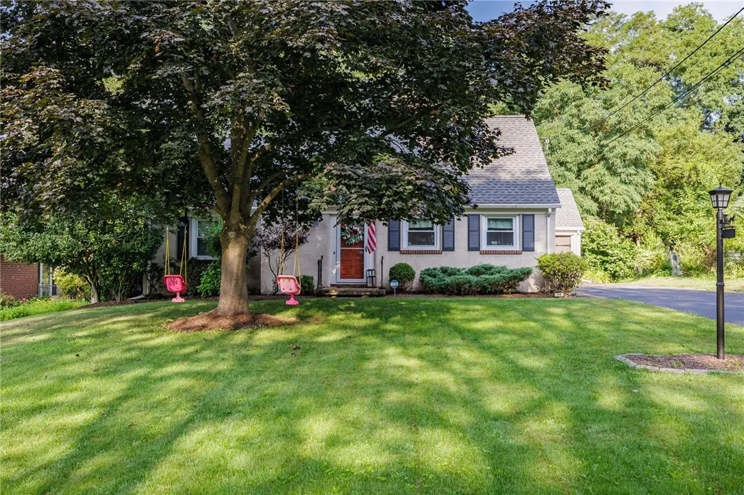 10 Highland Drive, Penfield, New York 14526, Penfield, New York 14526, 3 Bedrooms Bedrooms, 8 Rooms Rooms,2 BathroomsBathrooms,Residential,Closed,10 Highland Drive, Penfield, New York 14526,0,R1637087