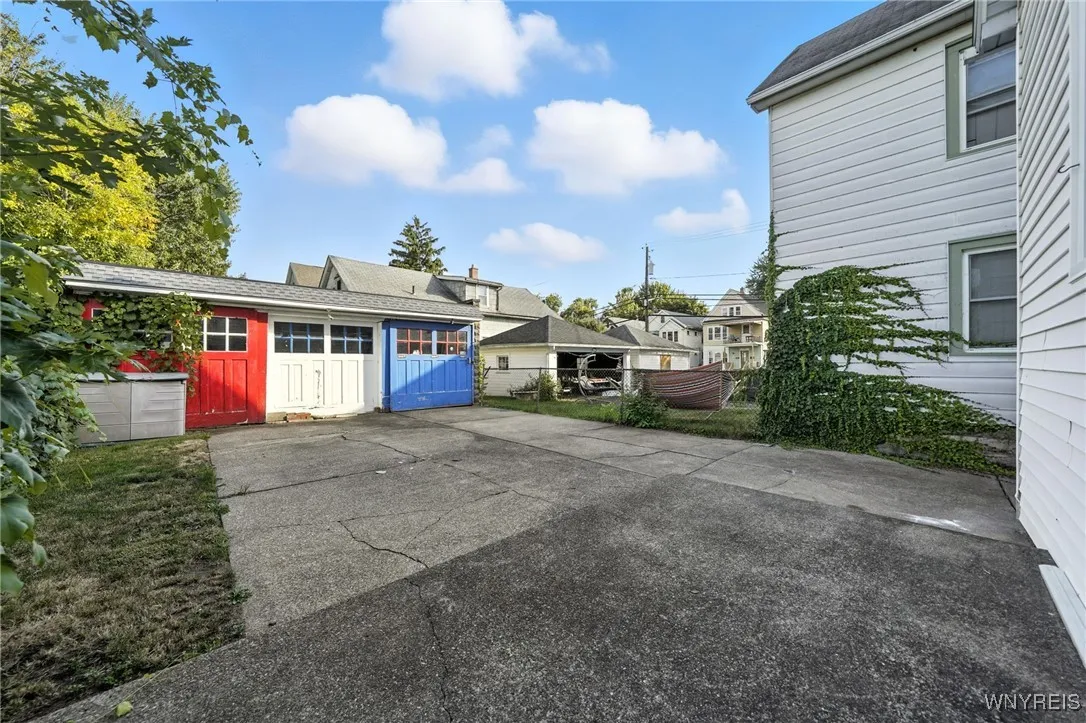 315 Roesch Avenue, Buffalo, New York 14207, Buffalo, New York 14207, 3 Bedrooms Bedrooms, ,2 BathroomsBathrooms,Residential,Closed,315 Roesch Avenue, Buffalo, New York 14207,0,B1637463