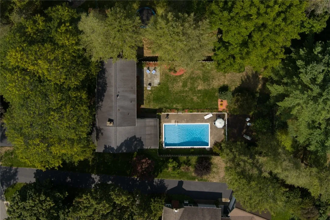 25 Kurt Road, Perinton, New York 14534, Perinton, New York 14534, 4 Bedrooms Bedrooms, 8 Rooms Rooms,2 BathroomsBathrooms,Residential,Closed,25 Kurt Road, Perinton, New York 14534,0,R1636457