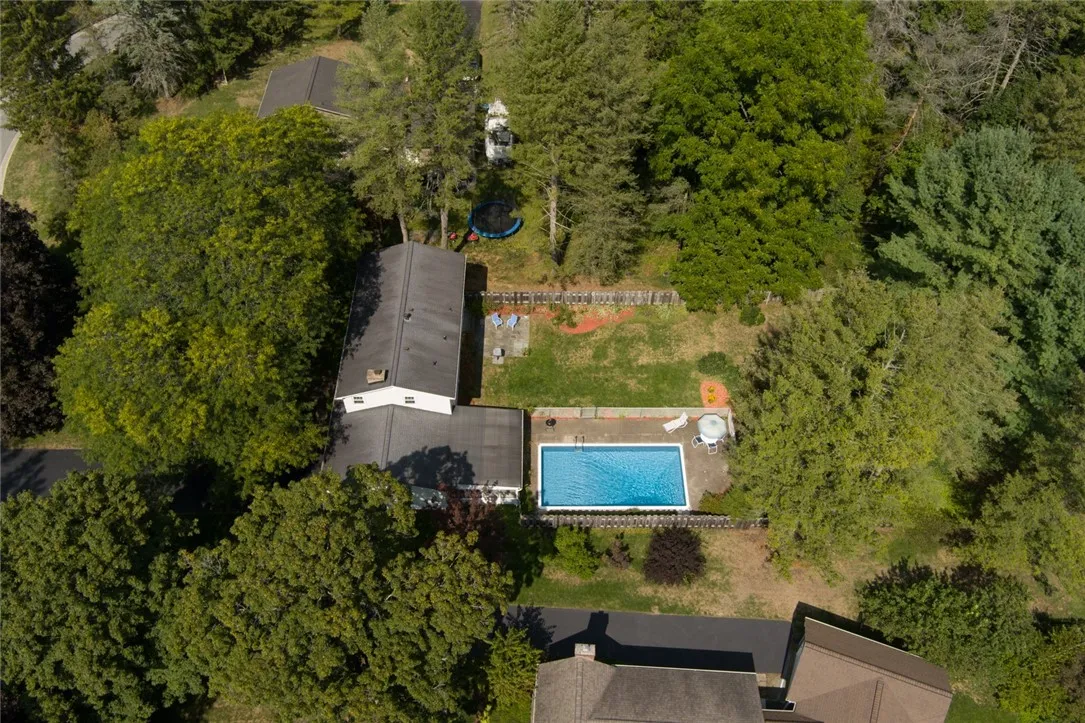 25 Kurt Road, Perinton, New York 14534, Perinton, New York 14534, 4 Bedrooms Bedrooms, 8 Rooms Rooms,2 BathroomsBathrooms,Residential,Closed,25 Kurt Road, Perinton, New York 14534,0,R1636457