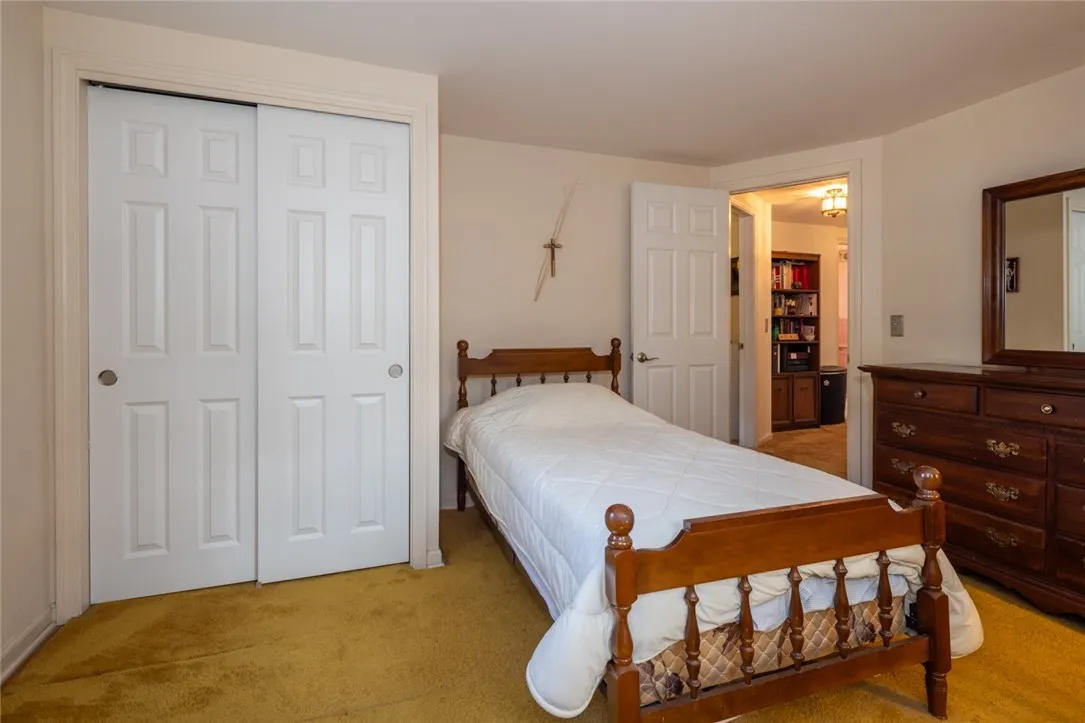 25 Kurt Road, Perinton, New York 14534, Perinton, New York 14534, 4 Bedrooms Bedrooms, 8 Rooms Rooms,2 BathroomsBathrooms,Residential,Closed,25 Kurt Road, Perinton, New York 14534,0,R1636457