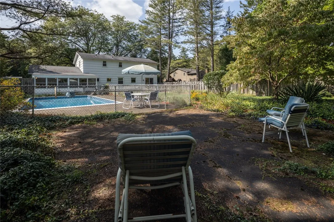 25 Kurt Road, Perinton, New York 14534, Perinton, New York 14534, 4 Bedrooms Bedrooms, 8 Rooms Rooms,2 BathroomsBathrooms,Residential,Closed,25 Kurt Road, Perinton, New York 14534,0,R1636457