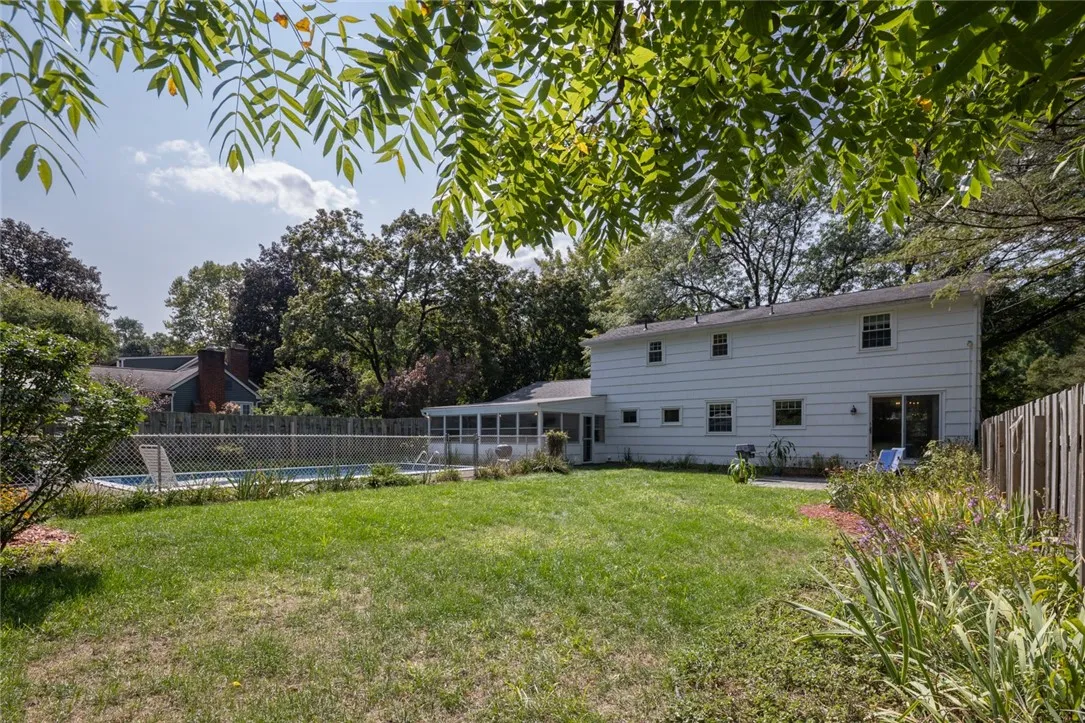 25 Kurt Road, Perinton, New York 14534, Perinton, New York 14534, 4 Bedrooms Bedrooms, 8 Rooms Rooms,2 BathroomsBathrooms,Residential,Closed,25 Kurt Road, Perinton, New York 14534,0,R1636457