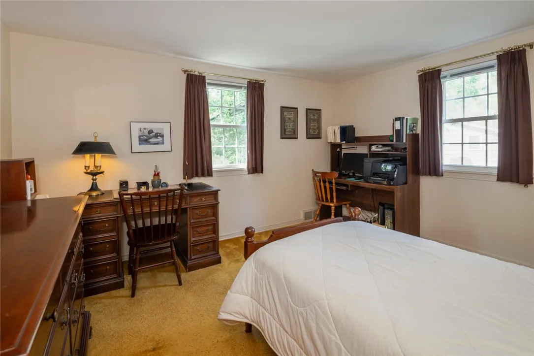 25 Kurt Road, Perinton, New York 14534, Perinton, New York 14534, 4 Bedrooms Bedrooms, 8 Rooms Rooms,2 BathroomsBathrooms,Residential,Closed,25 Kurt Road, Perinton, New York 14534,0,R1636457