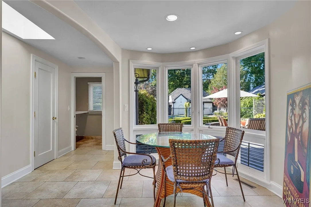 81 Nottingham, Buffalo, New York 14216, Buffalo, New York 14216, 4 Bedrooms Bedrooms, 10 Rooms Rooms,3 BathroomsBathrooms,Residential,For Sale,81 Nottingham, Buffalo, New York 14216,0,B1637364