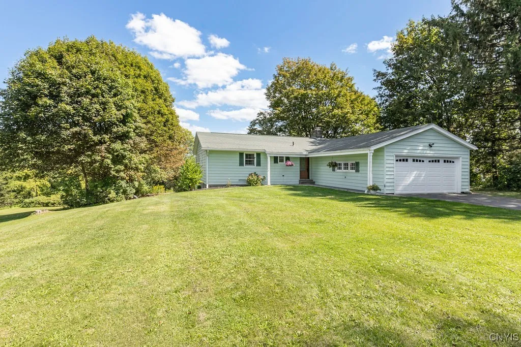 4346 Shea Road, Onondaga, New York 13215, Onondaga, New York 13215, 4 Bedrooms Bedrooms, 9 Rooms Rooms,1 BathroomBathrooms,Residential,Closed,4346 Shea Road, Onondaga, New York 13215,0,S1637355