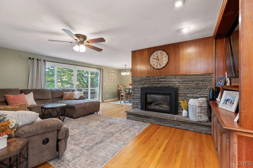 4346 Shea Road, Onondaga, New York 13215, Onondaga, New York 13215, 4 Bedrooms Bedrooms, 9 Rooms Rooms,1 BathroomBathrooms,Residential,Closed,4346 Shea Road, Onondaga, New York 13215,0,S1637355