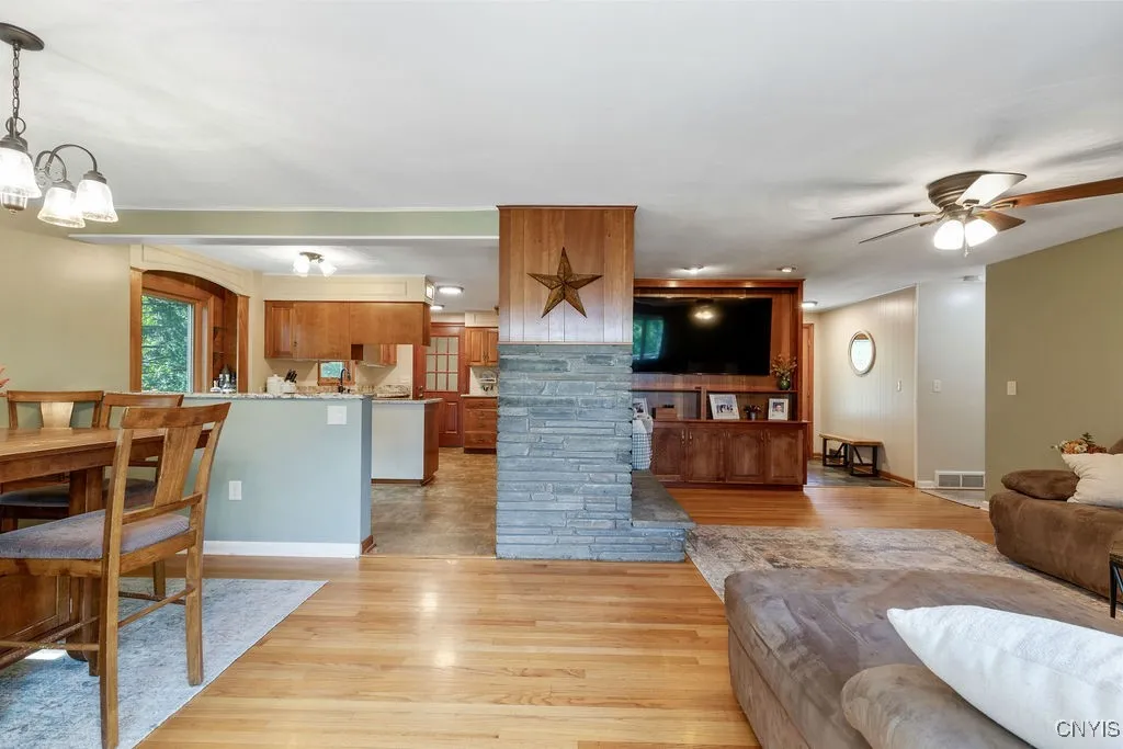 4346 Shea Road, Onondaga, New York 13215, Onondaga, New York 13215, 4 Bedrooms Bedrooms, 9 Rooms Rooms,1 BathroomBathrooms,Residential,Closed,4346 Shea Road, Onondaga, New York 13215,0,S1637355