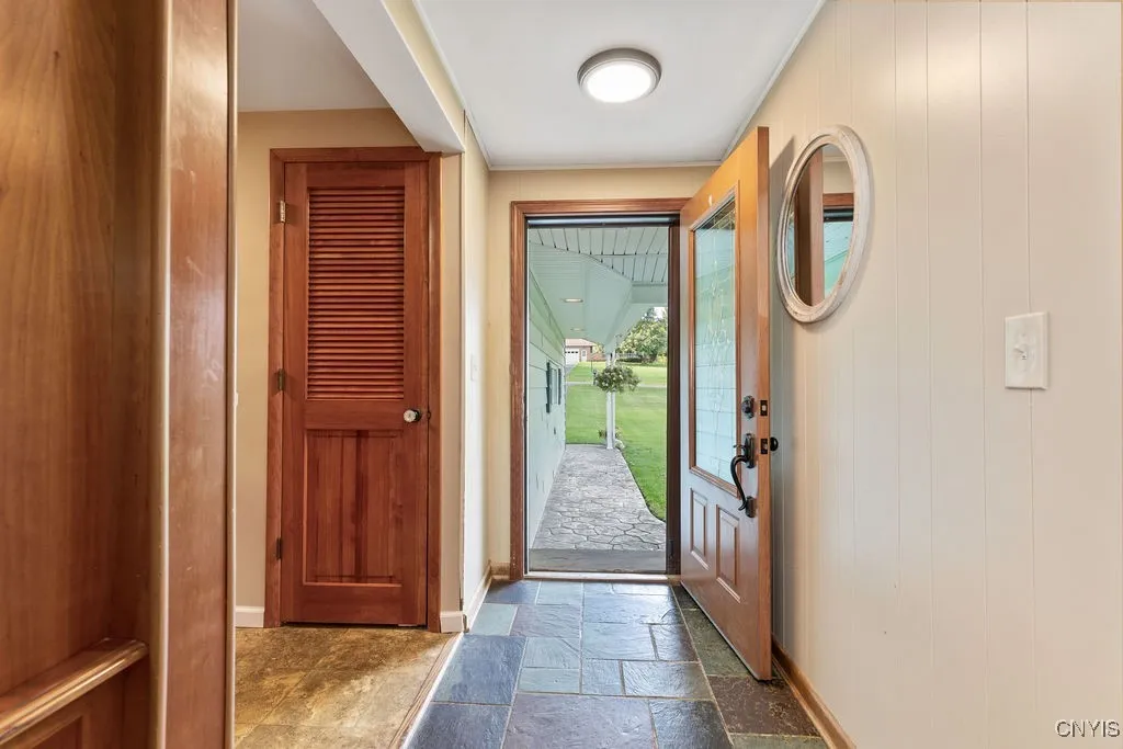 4346 Shea Road, Onondaga, New York 13215, Onondaga, New York 13215, 4 Bedrooms Bedrooms, 9 Rooms Rooms,1 BathroomBathrooms,Residential,Closed,4346 Shea Road, Onondaga, New York 13215,0,S1637355