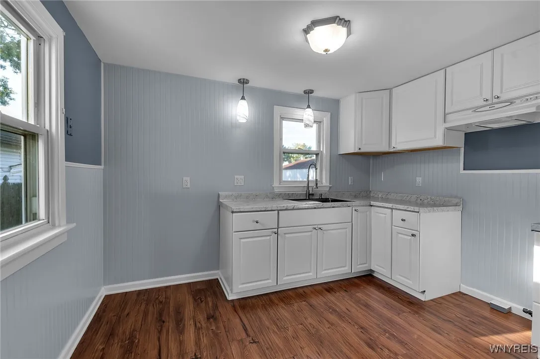 35 West Woodside Avenue, Buffalo, New York 14220, Buffalo, New York 14220, 3 Bedrooms Bedrooms, 7 Rooms Rooms,1 BathroomBathrooms,Residential,For Sale,35 West Woodside Avenue, Buffalo, New York 14220,0,B1636885
