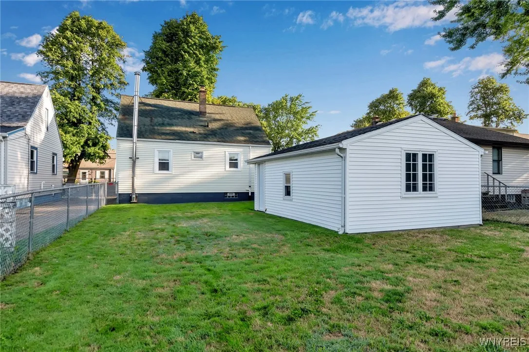 35 West Woodside Avenue, Buffalo, New York 14220, Buffalo, New York 14220, 3 Bedrooms Bedrooms, 7 Rooms Rooms,1 BathroomBathrooms,Residential,For Sale,35 West Woodside Avenue, Buffalo, New York 14220,0,B1636885