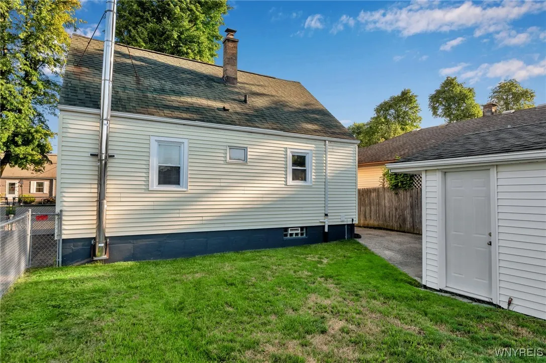 35 West Woodside Avenue, Buffalo, New York 14220, Buffalo, New York 14220, 3 Bedrooms Bedrooms, 7 Rooms Rooms,1 BathroomBathrooms,Residential,For Sale,35 West Woodside Avenue, Buffalo, New York 14220,0,B1636885