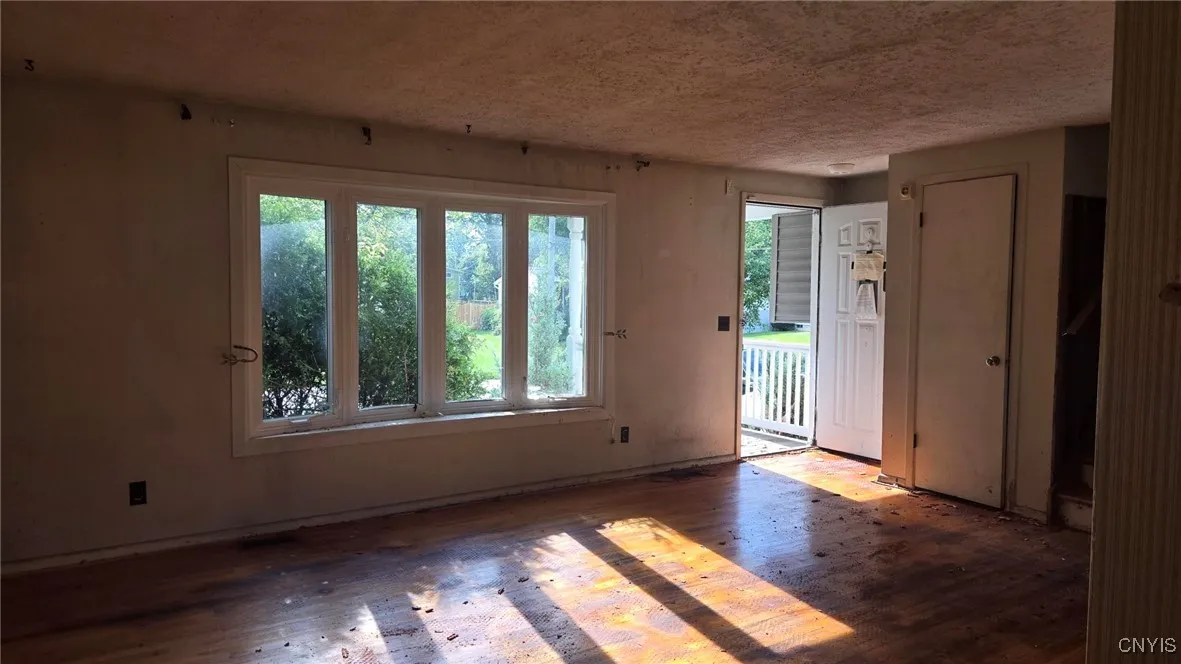 2 Ilex Lane, Clay, New York 13090, Clay, New York 13090, 3 Bedrooms Bedrooms, 6 Rooms Rooms,1 BathroomBathrooms,Residential,Closed,2 Ilex Lane, Clay, New York 13090,0,S1637485