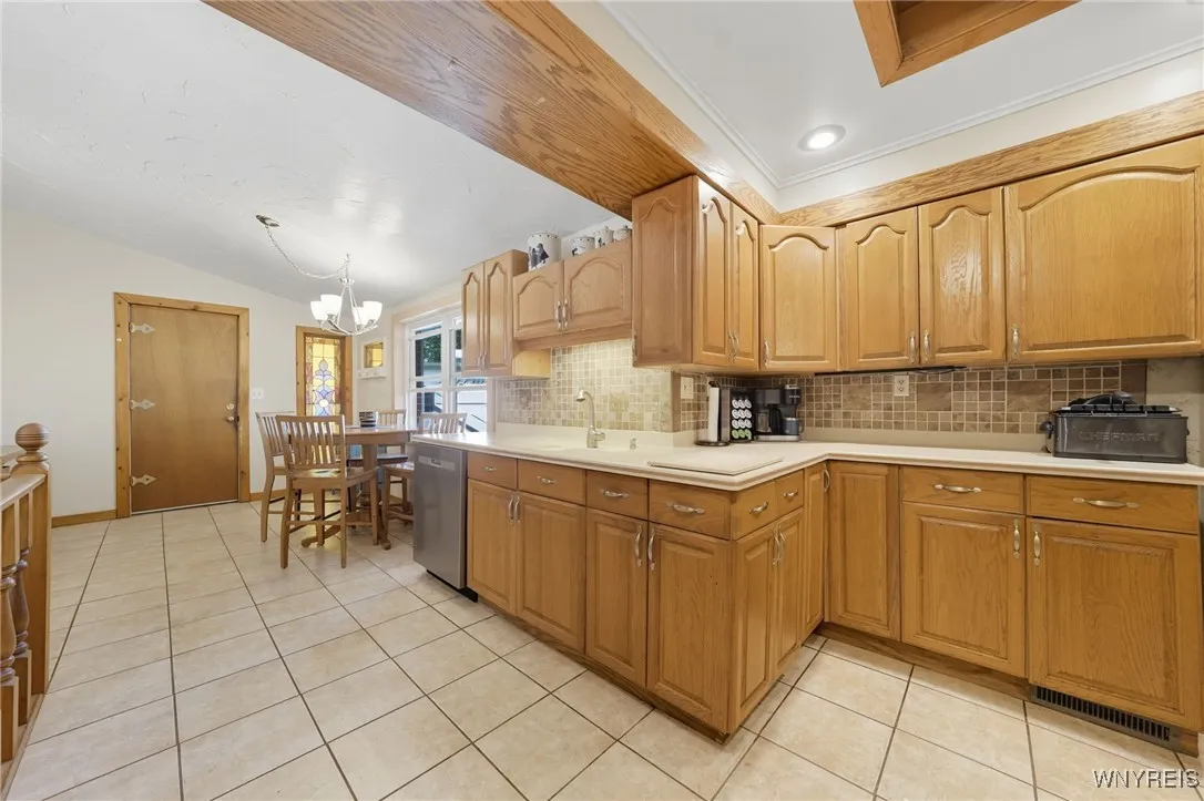 116 Clair Avenue, North Tonawanda, New York 14120, North Tonawanda, New York 14120, 4 Bedrooms Bedrooms, 8 Rooms Rooms,2 BathroomsBathrooms,Residential,Closed,116 Clair Avenue, North Tonawanda, New York 14120,0,B1636359