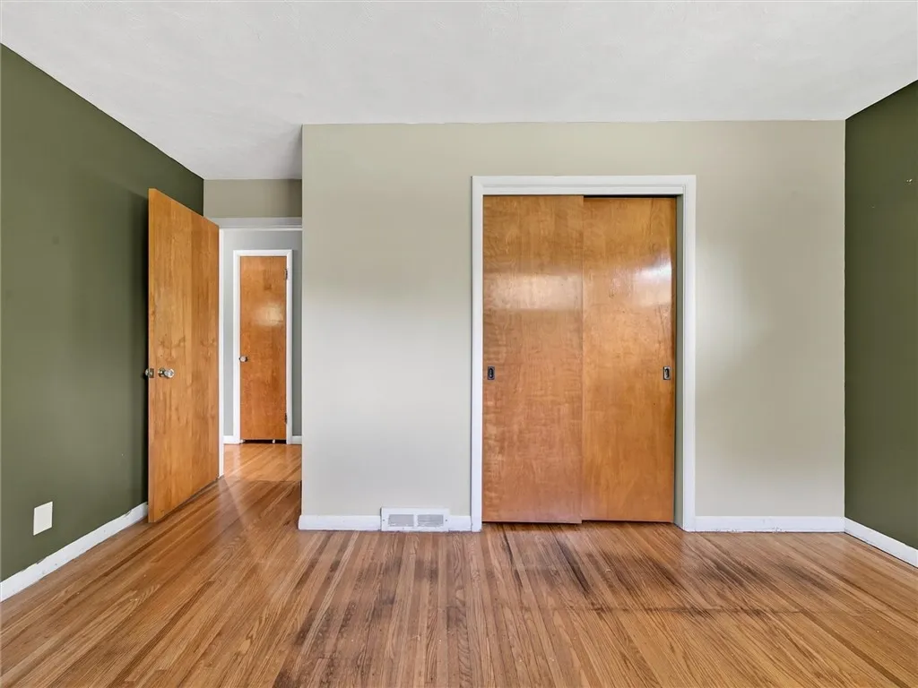 1084 Cherry Hill Lane, Webster, New York 14580, Webster, New York 14580, 3 Bedrooms Bedrooms, 6 Rooms Rooms,2 BathroomsBathrooms,Residential,Closed,1084 Cherry Hill Lane, Webster, New York 14580,0,R1636548