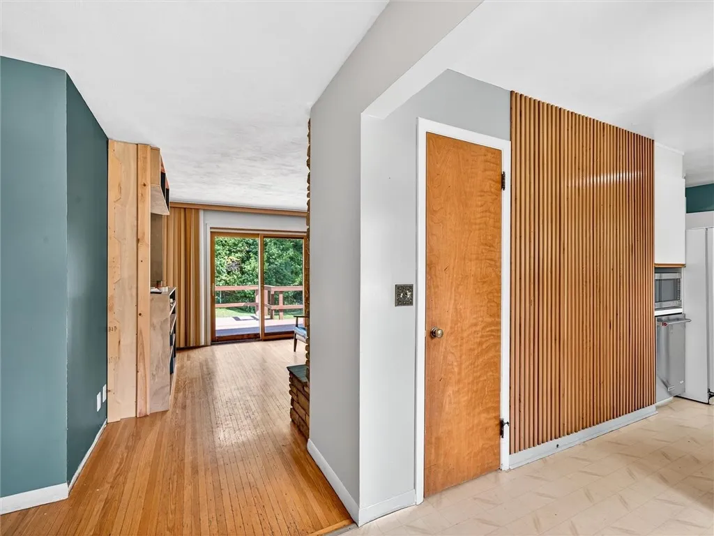 1084 Cherry Hill Lane, Webster, New York 14580, Webster, New York 14580, 3 Bedrooms Bedrooms, 6 Rooms Rooms,2 BathroomsBathrooms,Residential,Closed,1084 Cherry Hill Lane, Webster, New York 14580,0,R1636548