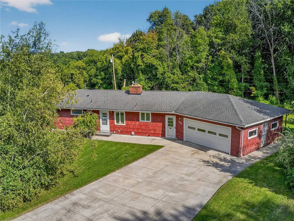 1084 Cherry Hill Lane, Webster, New York 14580, Webster, New York 14580, 3 Bedrooms Bedrooms, 6 Rooms Rooms,2 BathroomsBathrooms,Residential,Closed,1084 Cherry Hill Lane, Webster, New York 14580,0,R1636548