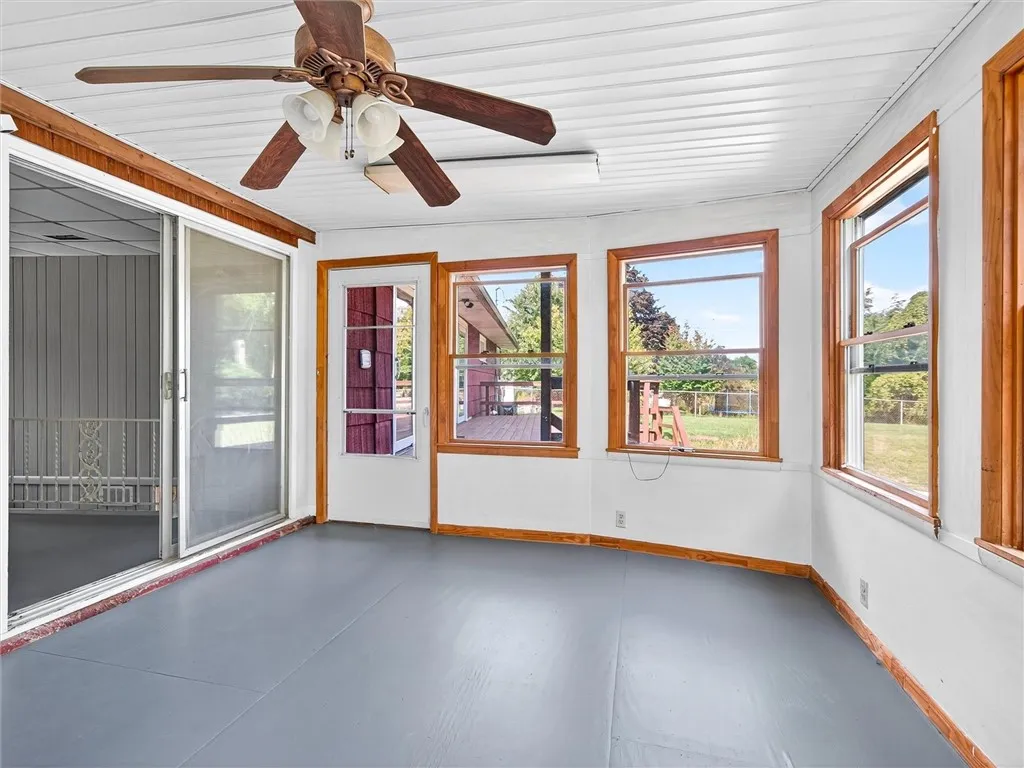 1084 Cherry Hill Lane, Webster, New York 14580, Webster, New York 14580, 3 Bedrooms Bedrooms, 6 Rooms Rooms,2 BathroomsBathrooms,Residential,Closed,1084 Cherry Hill Lane, Webster, New York 14580,0,R1636548