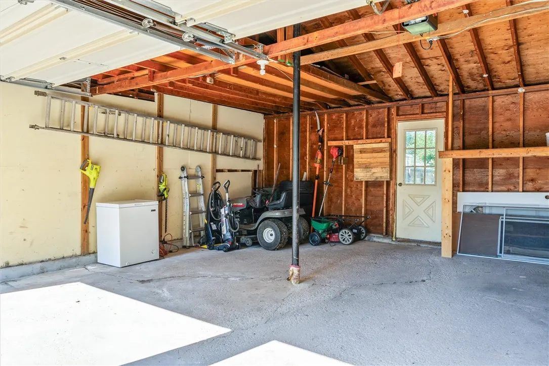 11 Tangerine Way, Gates, New York 14606, Gates, New York 14606, 3 Bedrooms Bedrooms, 8 Rooms Rooms,1 BathroomBathrooms,Residential,Closed,11 Tangerine Way, Gates, New York 14606,0,R1637504