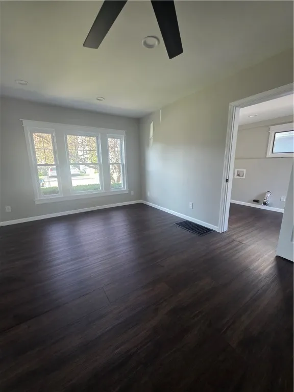 461 Beecher Street, Elmira City, New York 14904, Elmira City, New York 14904, 3 Bedrooms Bedrooms, 10 Rooms Rooms,2 BathroomsBathrooms,Residential,Closed,461 Beecher Street, Elmira City, New York 14904,0,R1637423