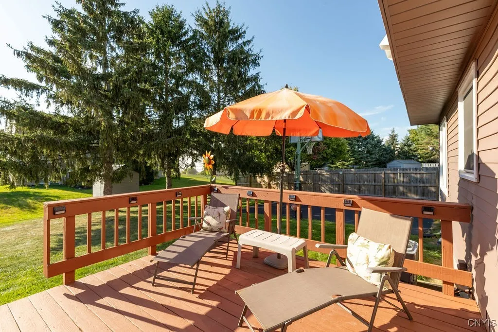 8159 Portobello, Clay, New York 13090, Clay, New York 13090, 3 Bedrooms Bedrooms, 8 Rooms Rooms,2 BathroomsBathrooms,Residential,Closed,8159 Portobello, Clay, New York 13090,0,S1635453