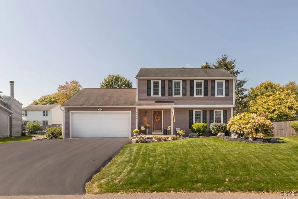 8159 Portobello, Clay, New York 13090, Clay, New York 13090, 3 Bedrooms Bedrooms, 8 Rooms Rooms,2 BathroomsBathrooms,Residential,Closed,8159 Portobello, Clay, New York 13090,0,S1635453