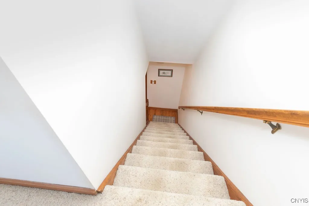 8159 Portobello, Clay, New York 13090, Clay, New York 13090, 3 Bedrooms Bedrooms, 8 Rooms Rooms,2 BathroomsBathrooms,Residential,Closed,8159 Portobello, Clay, New York 13090,0,S1635453