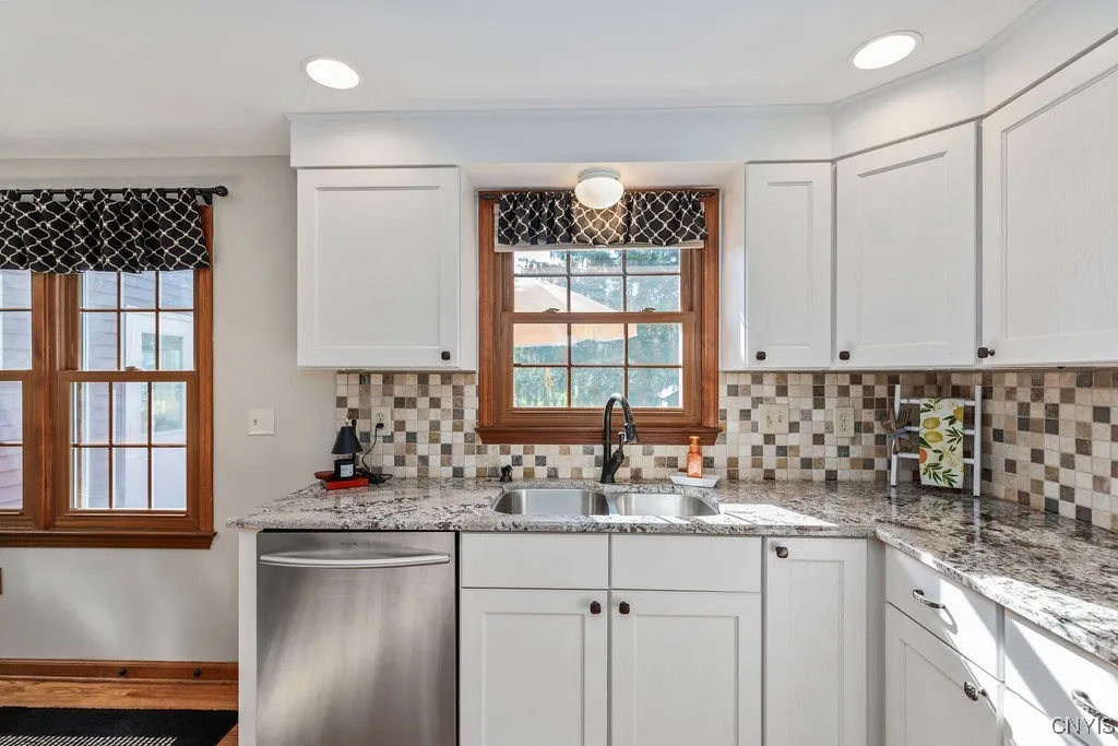 8159 Portobello, Clay, New York 13090, Clay, New York 13090, 3 Bedrooms Bedrooms, 8 Rooms Rooms,2 BathroomsBathrooms,Residential,Closed,8159 Portobello, Clay, New York 13090,0,S1635453