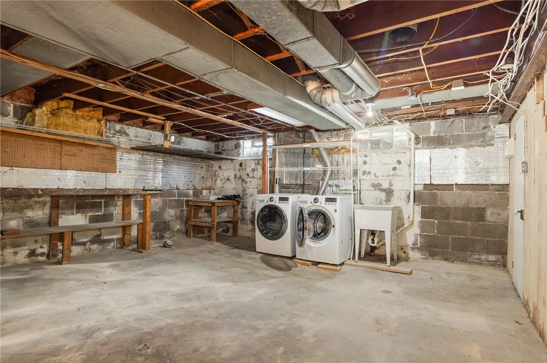 71 Hartsdale Road, Irondequoit, New York 14622, Irondequoit, New York 14622, 3 Bedrooms Bedrooms, 6 Rooms Rooms,2 BathroomsBathrooms,Residential,Closed,71 Hartsdale Road, Irondequoit, New York 14622,0,R1637416