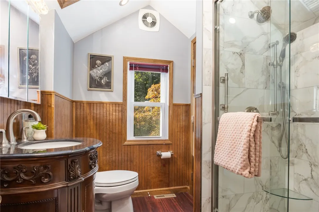 71 Hartsdale Road, Irondequoit, New York 14622, Irondequoit, New York 14622, 3 Bedrooms Bedrooms, 6 Rooms Rooms,2 BathroomsBathrooms,Residential,Closed,71 Hartsdale Road, Irondequoit, New York 14622,0,R1637416