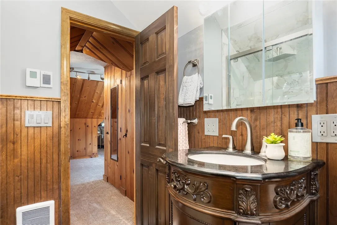 71 Hartsdale Road, Irondequoit, New York 14622, Irondequoit, New York 14622, 3 Bedrooms Bedrooms, 6 Rooms Rooms,2 BathroomsBathrooms,Residential,Closed,71 Hartsdale Road, Irondequoit, New York 14622,0,R1637416