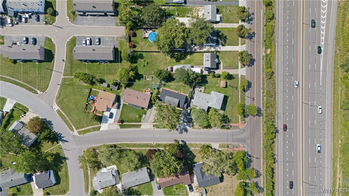 186 Cedargrove Circle, Cheektowaga, New York 14225, Cheektowaga, New York 14225, 5 Bedrooms Bedrooms, 9 Rooms Rooms,2 BathroomsBathrooms,Residential,Closed,186 Cedargrove Circle, Cheektowaga, New York 14225,0,B1637571